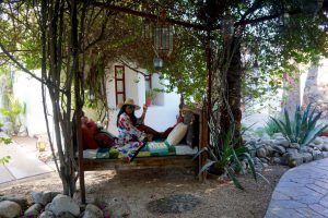 black fashion blogger majormusthaves