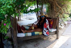 black fashion blogger majormusthaves