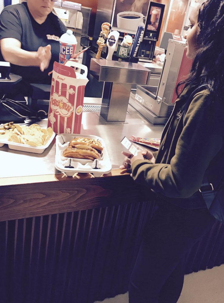 laker game black fashion blogger