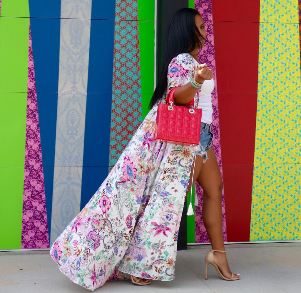 black fashion blogger vacation style