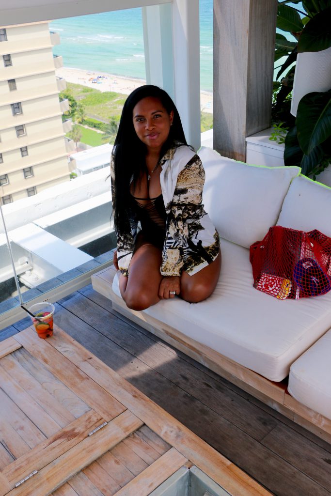 black fashion blogger