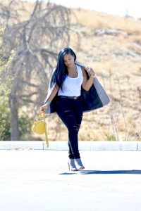 black fashion blogger