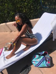 black fashion blogger